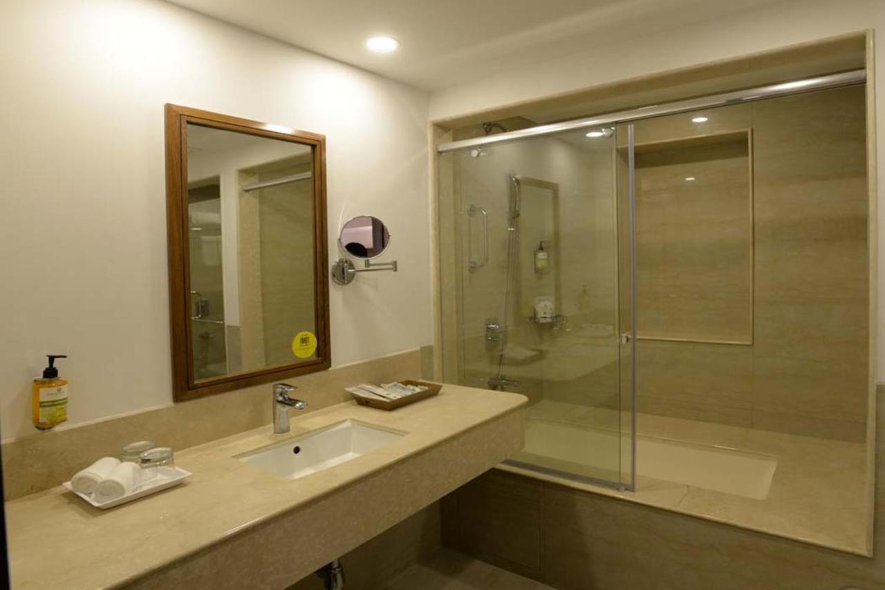 Lemon Tree Hotel Kojambuttúr Kültér fotó